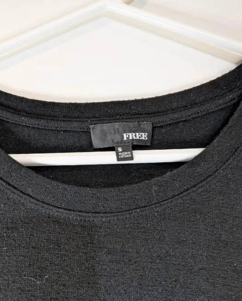 Aritzia Wilfred Free Black Blouse Shirt- Woven Material- Size S - photo 3