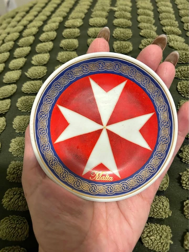 Bristow Porcelain small plate malta