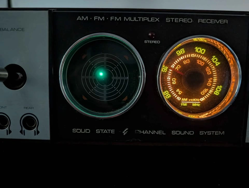 Vintage Electrophonic Model 447 Quadraphonic 8-Track Receiver - photo 3