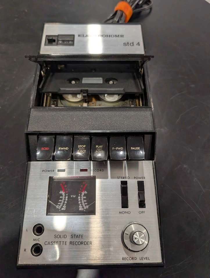 Vintage Electrohome STD 4 Cassette Recorder - For Parts / Repair - photo 2