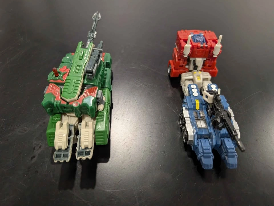 Transformers Classics 2-Pack: Optimus Prime vs Megatron (2006) - photo 4