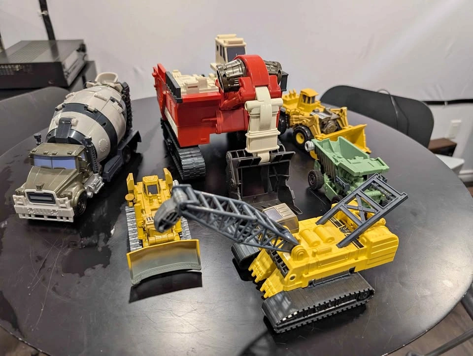 2009 Transformers ROTF Supreme Class Constructicon Devastator