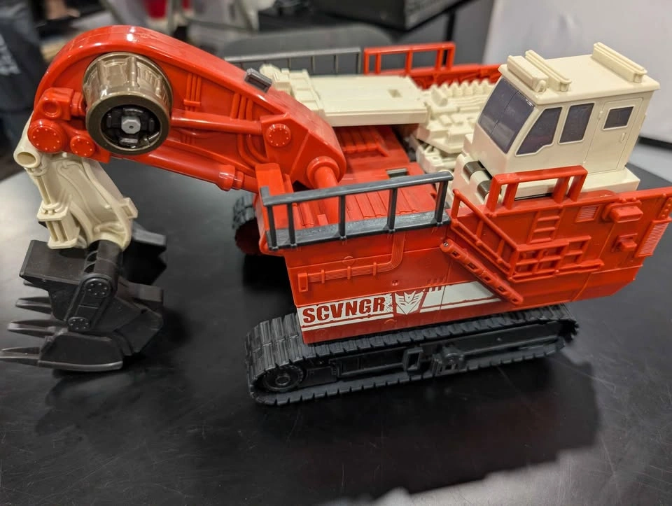 2009 Transformers ROTF Supreme Class Constructicon Devastator - photo 2