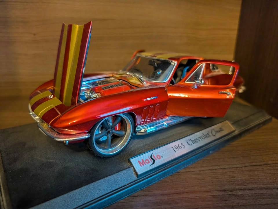 Maisto Pro Rodz 1:18 1965 Chevrolet Corvette Stingray - photo 4