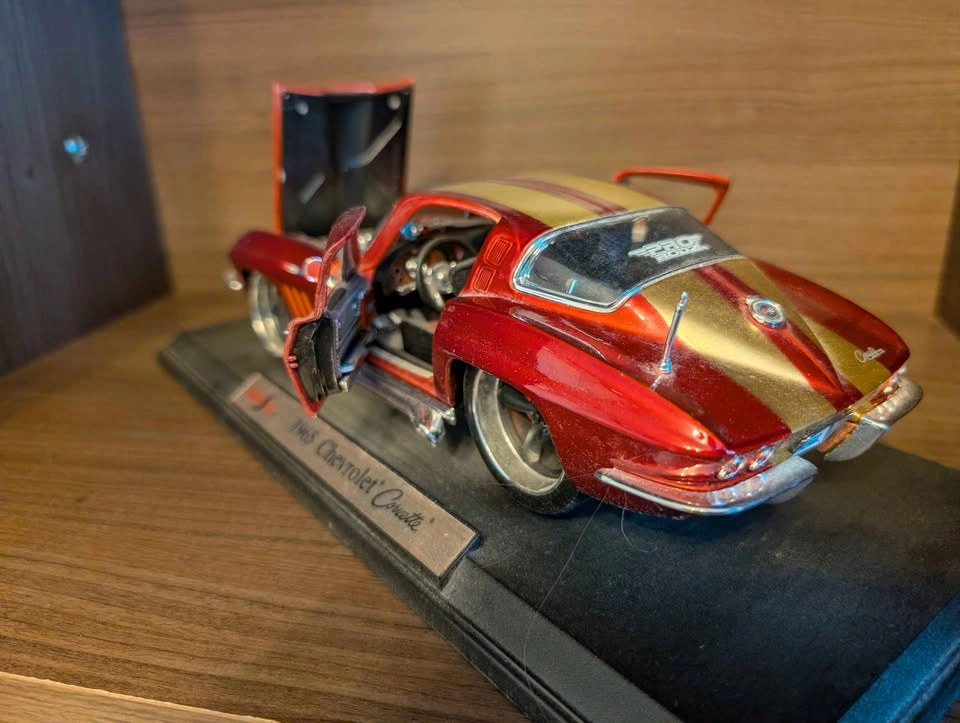 Maisto Pro Rodz 1:18 1965 Chevrolet Corvette Stingray - photo 5