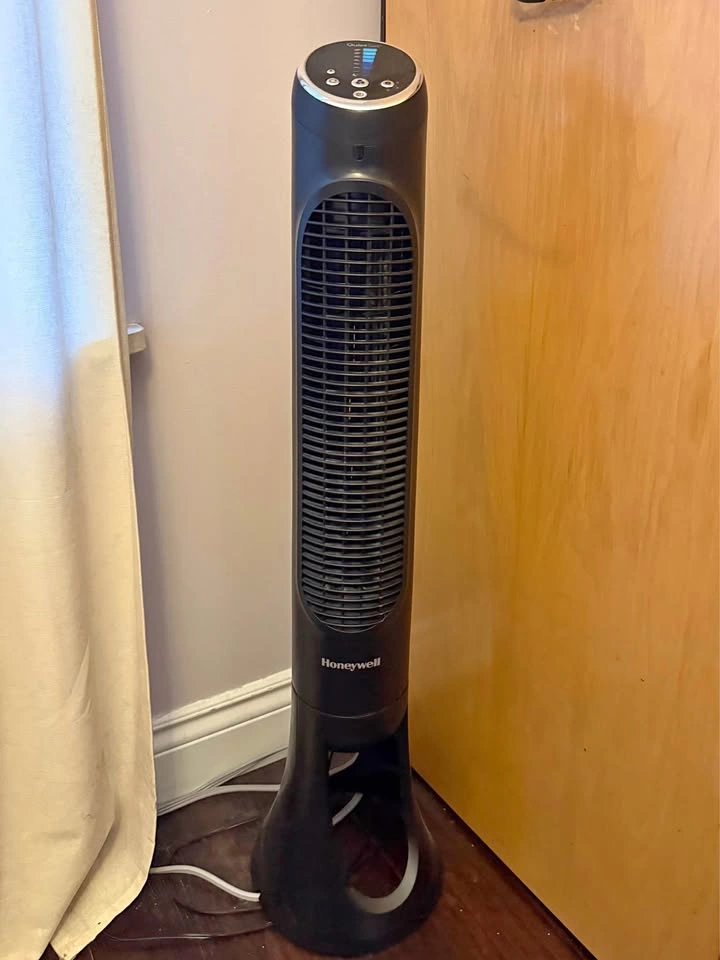 Indoor tower fan