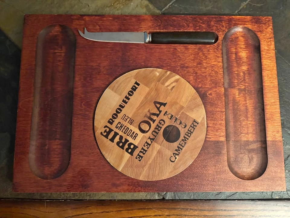 RARE Vintage Baribocraft Cheeseboard with Knife