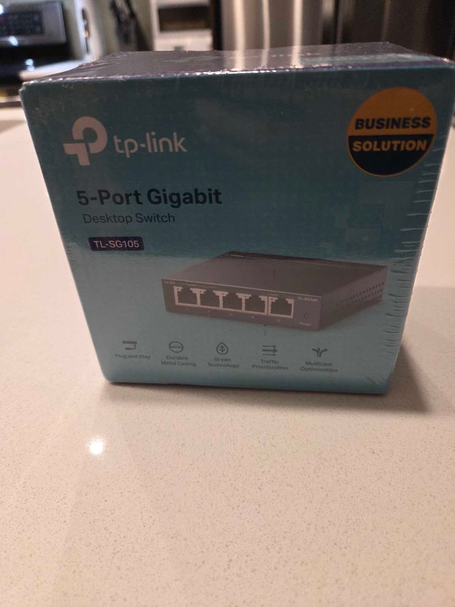 TP-Link TL-SG105 5-Port Gigabit Switch – Fanless Metal (Black) - photo 2