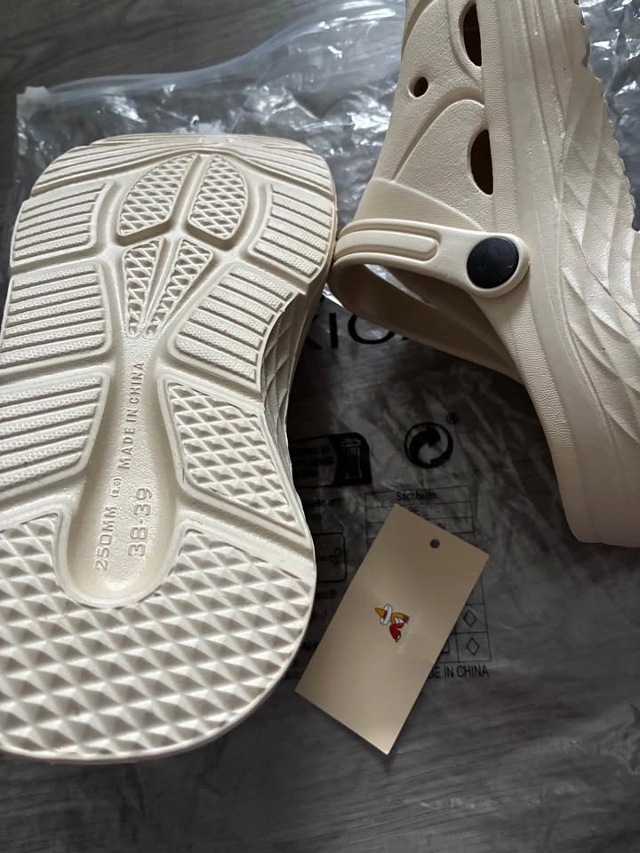 Mexican Brand Cream Clogs Size 38-39 - photo 3