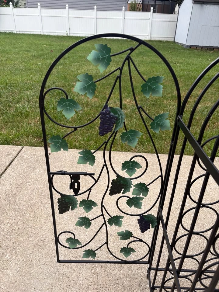33 Bottle Wrought Iron Wine Rack - photo 3