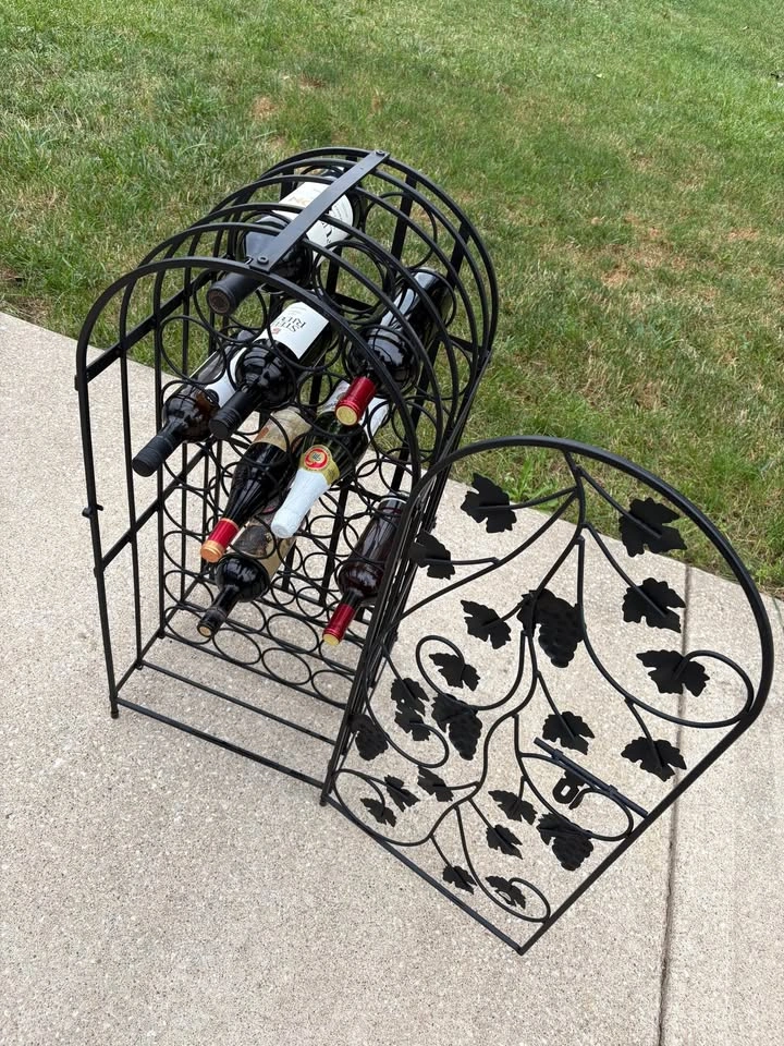 33 Bottle Wrought Iron Wine Rack - photo 4