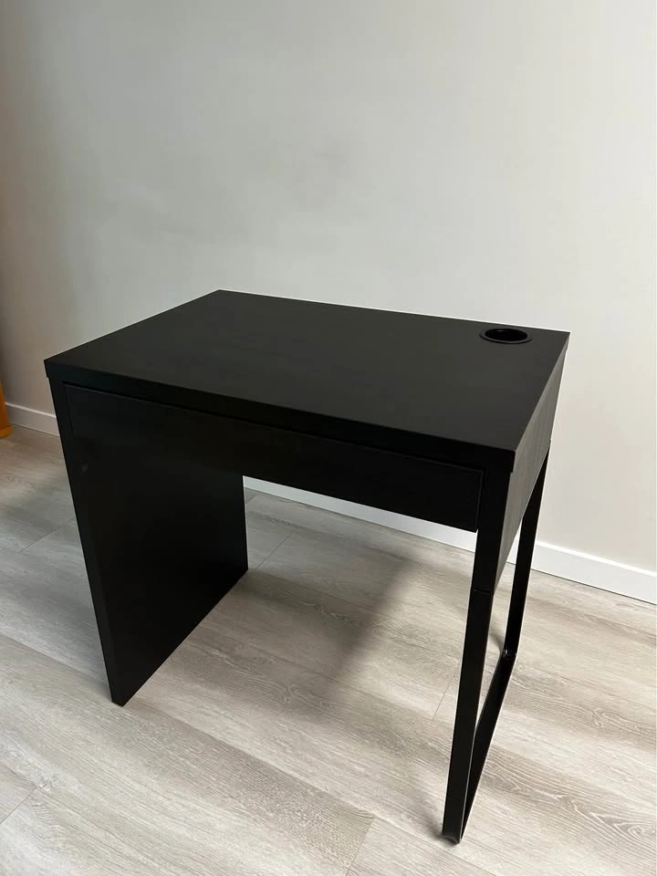 Ikea MICKE Table - photo 3