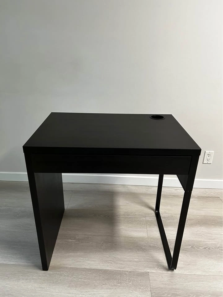 Ikea MICKE Table - photo 5