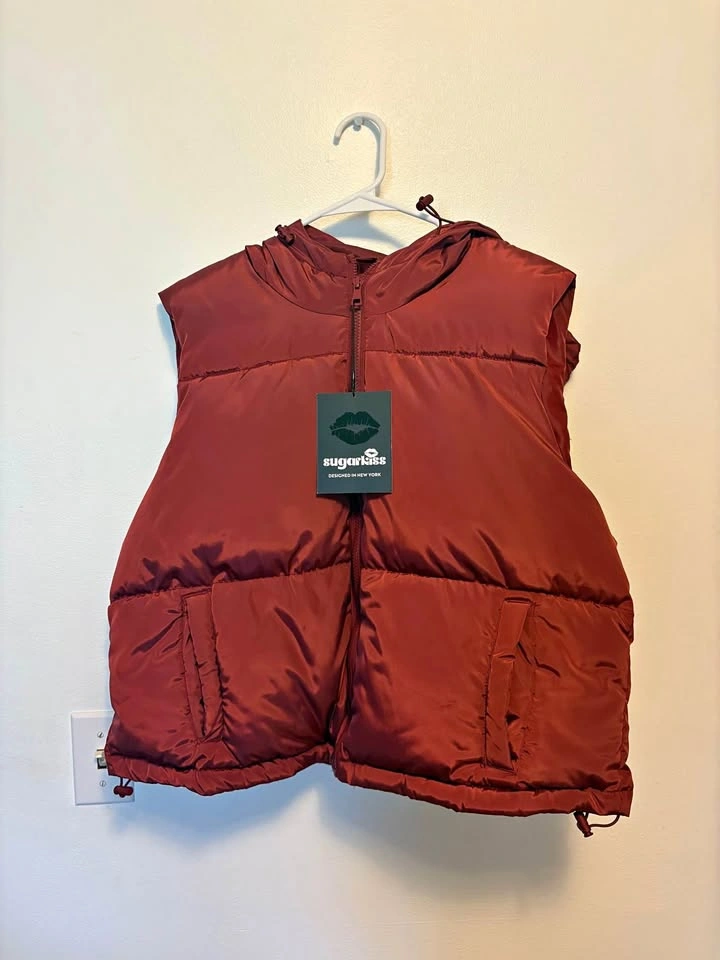 Women’s Burgundy Hooded Puffer Vest - XL
