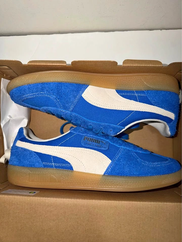 New Puma Men Suede Shoes. Size 9.5 & 10.5 US available.