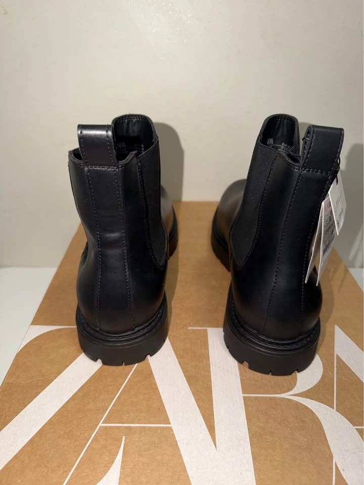 New Zara Men Chelsea Boots - Size 11 & 12 US - photo 4