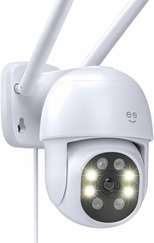 2K Outdoor Auto-Follow Security Camera
