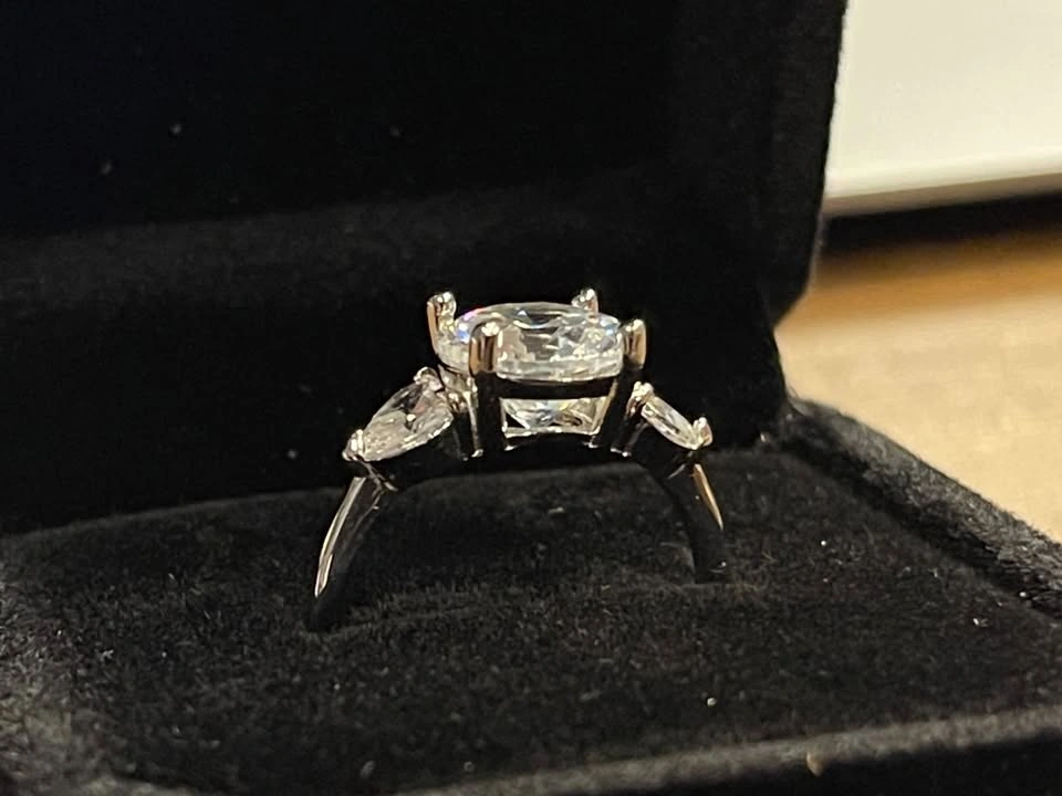 925 Silver 3.0ct CZ Trinity Ring with Heart Sidestones Size 7 - photo 2