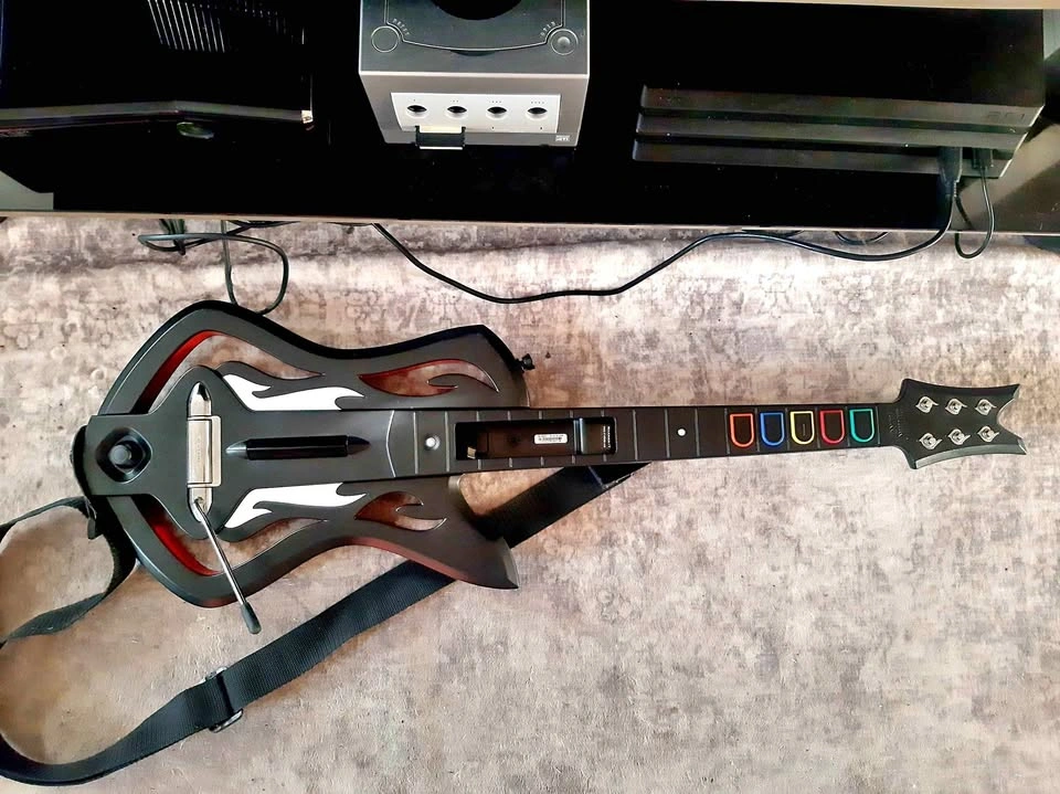 Nintendo Wii Guitar Hero Warriors of Rock Guitar Controller