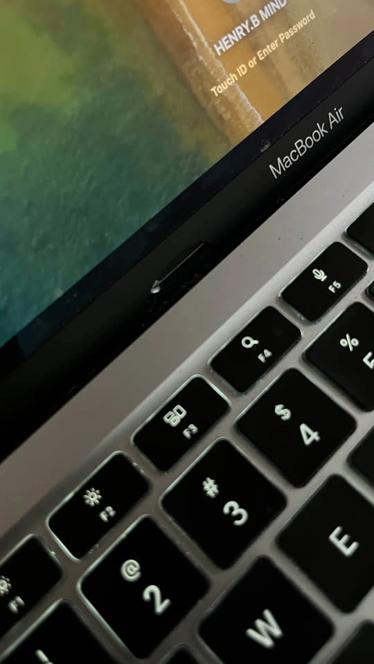 Apple MacBook Air M1 2020 8GB RAM 128GB HD - photo 4