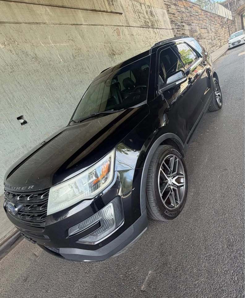 2016 Ford Explorer Sport · AWD - photo 3