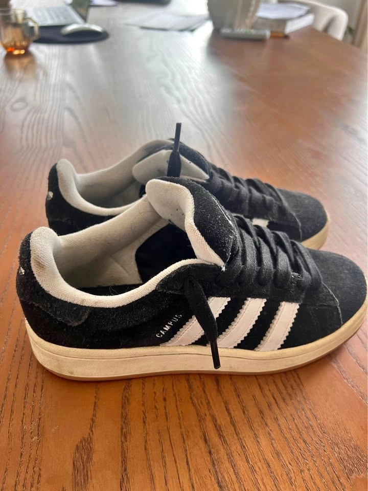 adidas Campus 00s