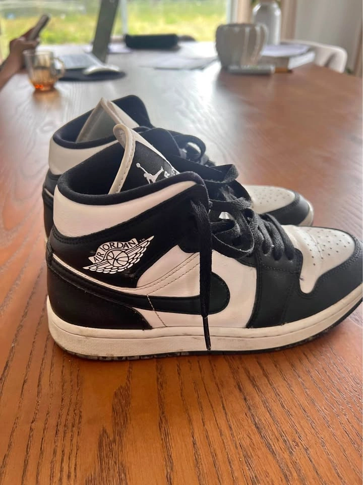 Jordan Air Jordan 1 Mid