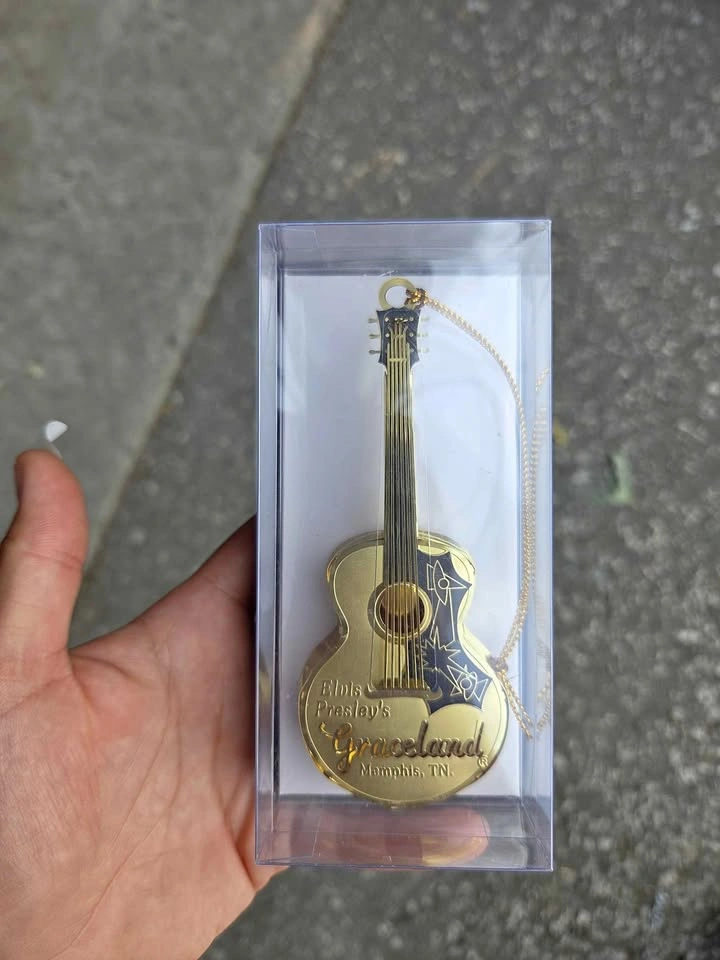 Elvis Presley 3D Guitar Ornament