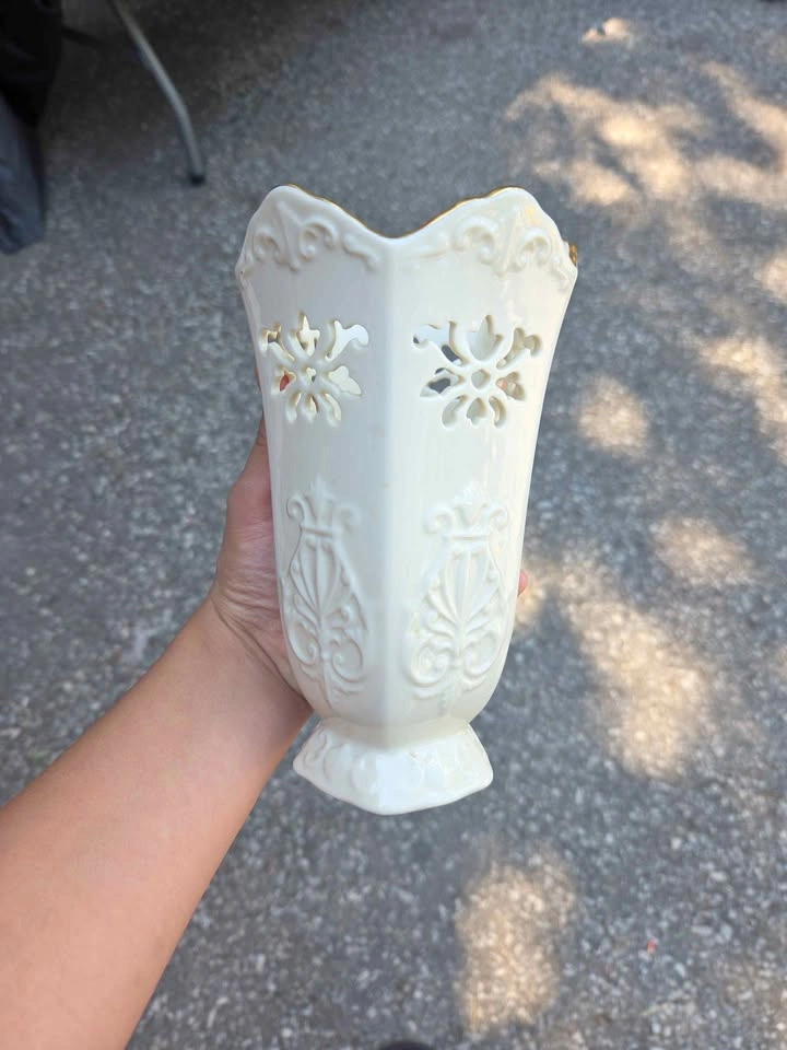 Vintage Lenox "Langtry" Pierced Porcelain Vase - 7" Ivory & 24K