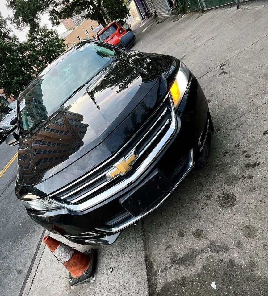 2018 Chevrolet Impala - photo 2