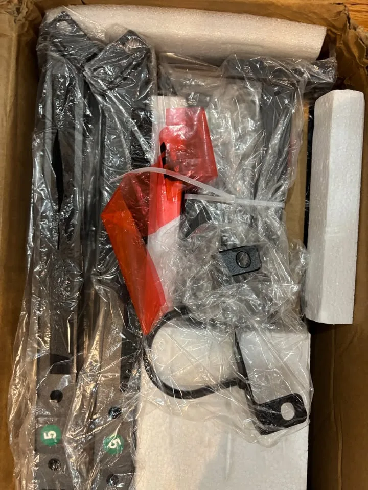 Floating Queen Bed Frame - LED Lights image indicator(6)