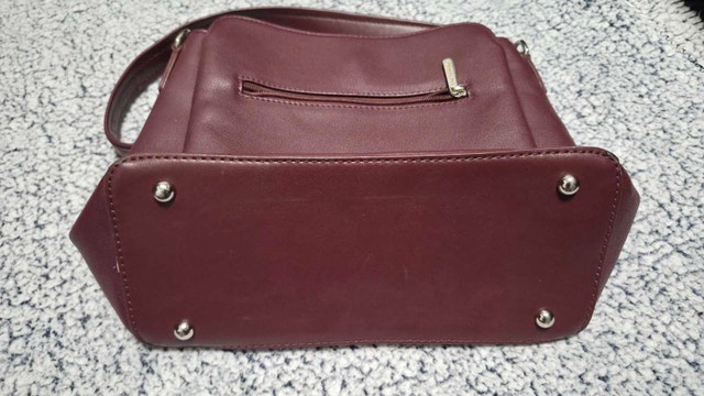 David Jones Paris faux leather shoulder bag - photo 3
