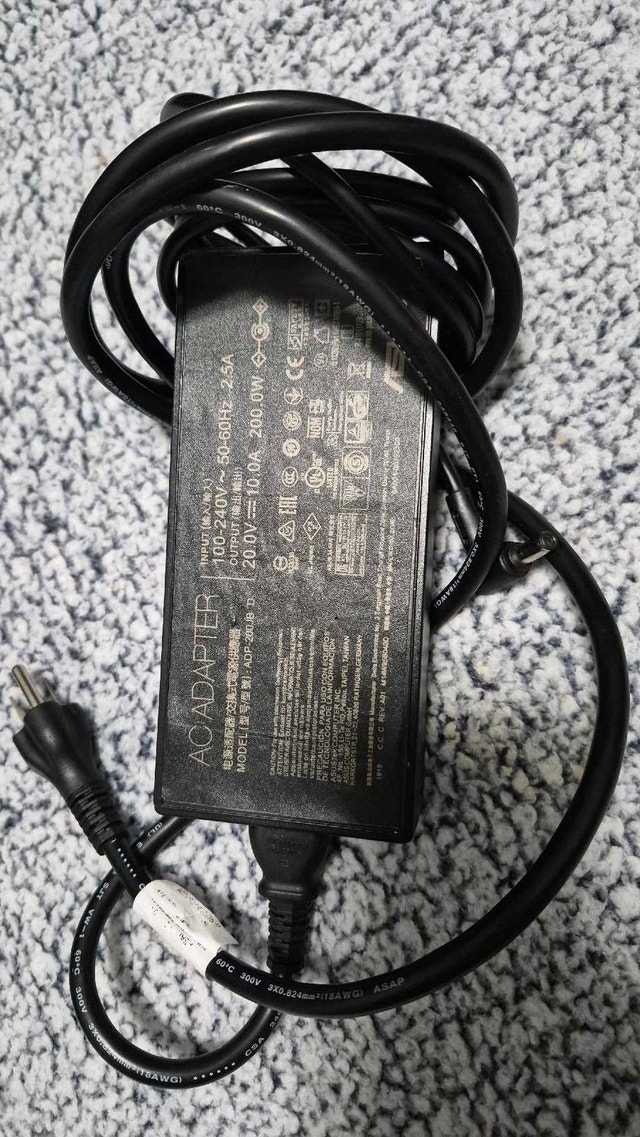 200W ASUS ROG STRIX/TUF CHARGER - photo 3