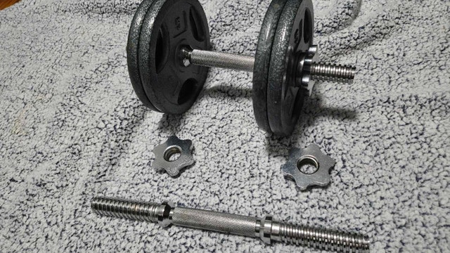 10-20lbs Adjustable Dumbells - photo 5