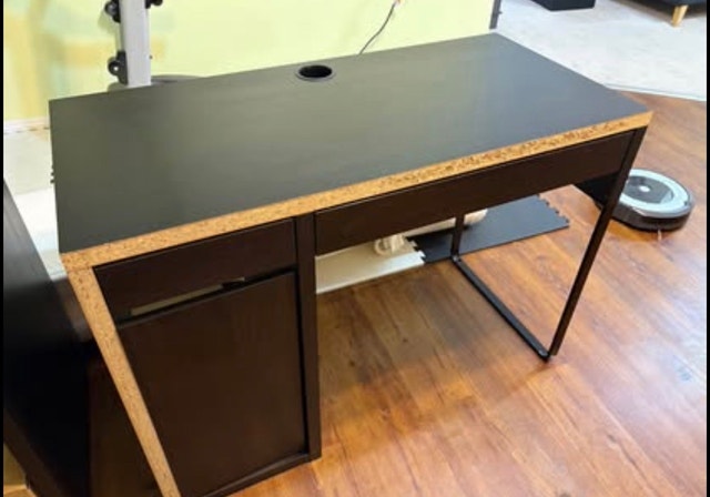 IKEA MICKE desk - photo 2