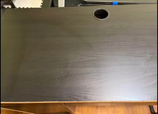 IKEA MICKE desk - photo 3