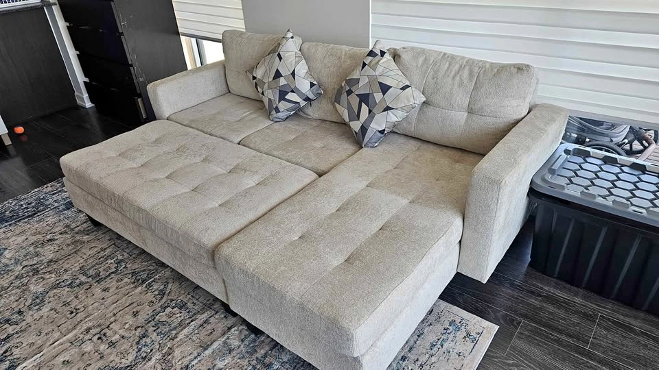 Modular Sectional Sofa with Ottoman