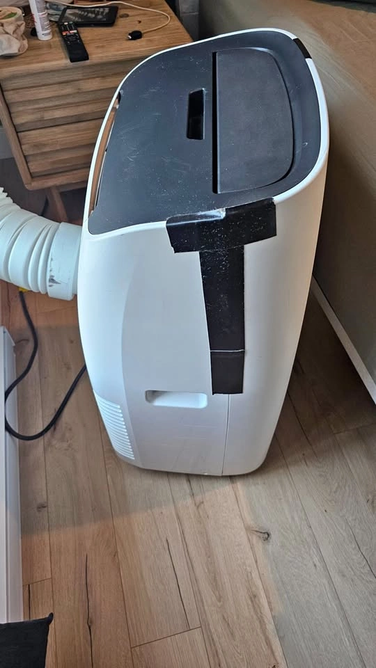 DeLonghi Portable Air Conditioner 12,000 BTU - photo 2
