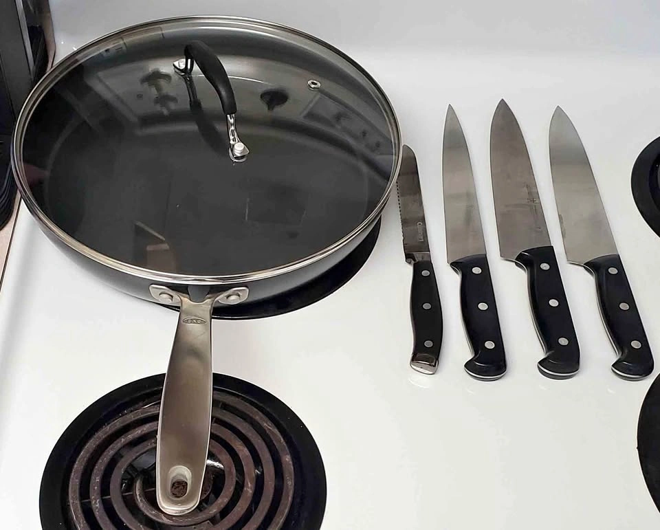 12 inch OXO Frying Pan with glass lid + J.A. Henckels Knife Set