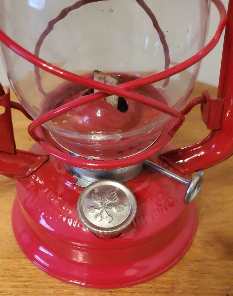 Vintage Red MEVA 863 Hurricane Lantern - Czechoslovakia - photo 4