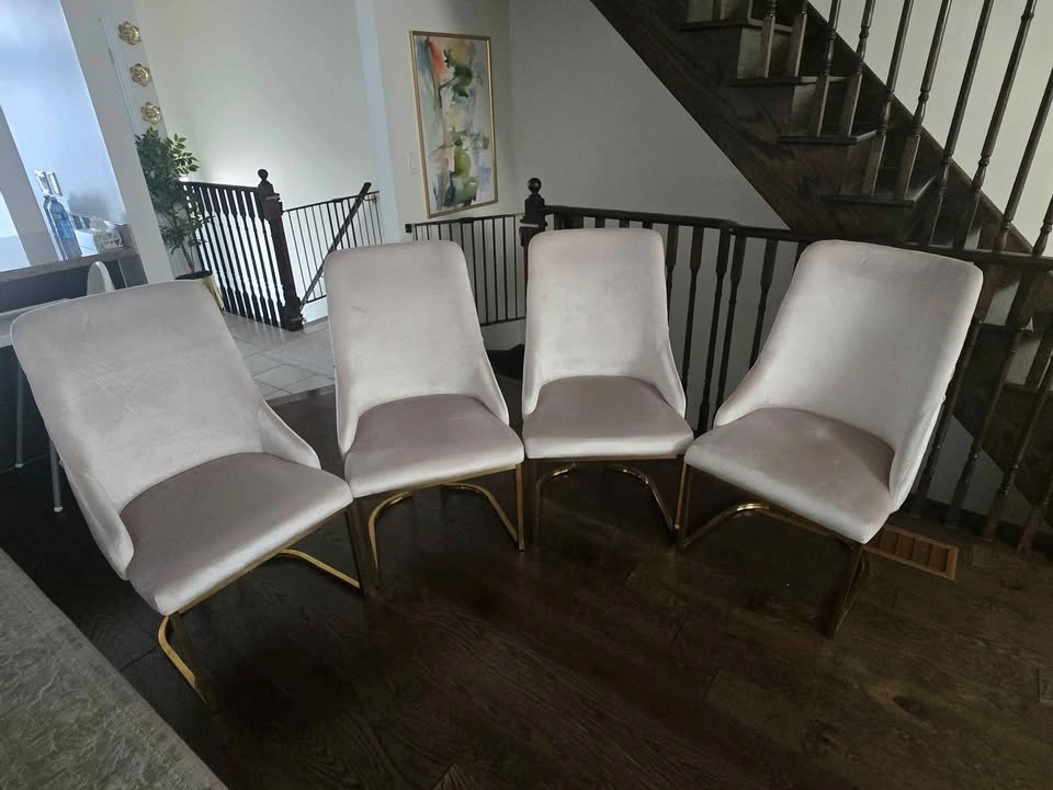 Round Gold Pedestal with White Marble Top Table and 4 Chairs - photo 3