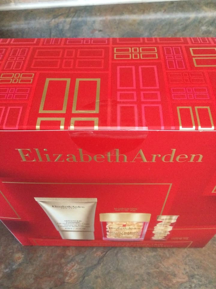 ELIZABETH ARDEN Refining and Firming Advanced Light Ceramide Tri - photo 4