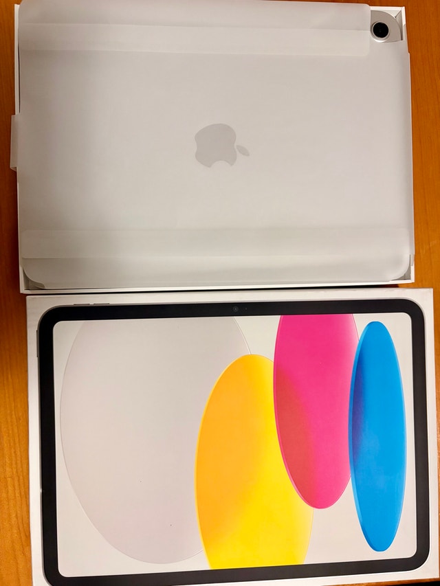 iPad 11th Gen 128GB + Apple Pencil USB‑C + Case - photo 3