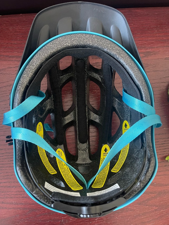 Schwinn Adult Bike Helmet (Blue) - photo 4