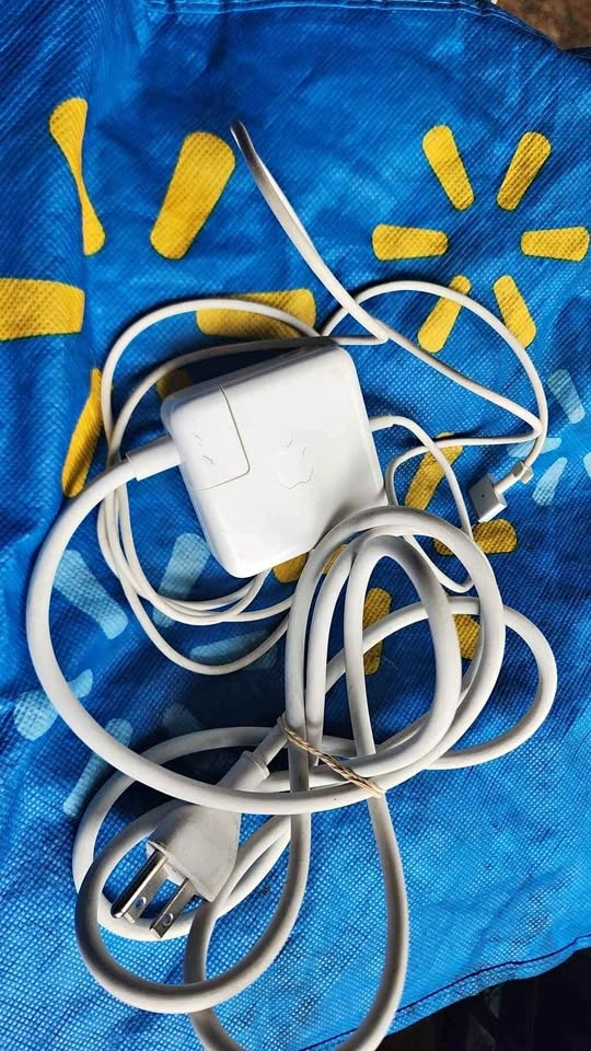 Magsafe power adapter 45w OEM