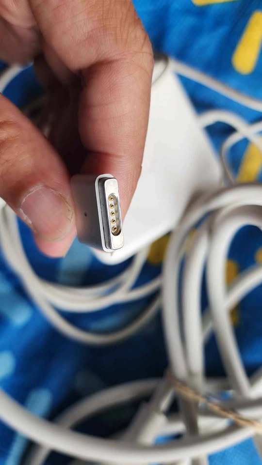 Magsafe power adapter 45w OEM - photo 2