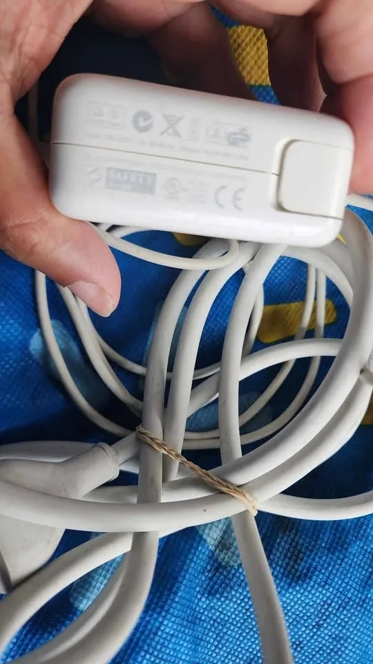 Magsafe power adapter 45w OEM - photo 4