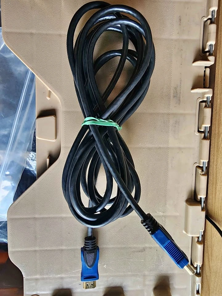 11 feet display port cable
