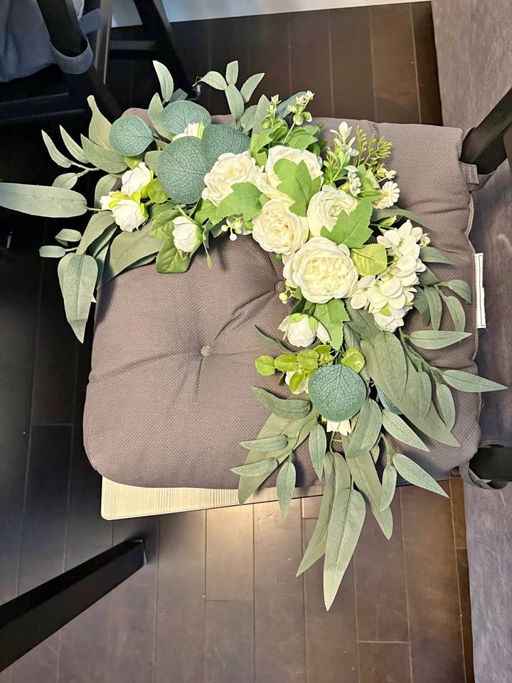 Arch flowers