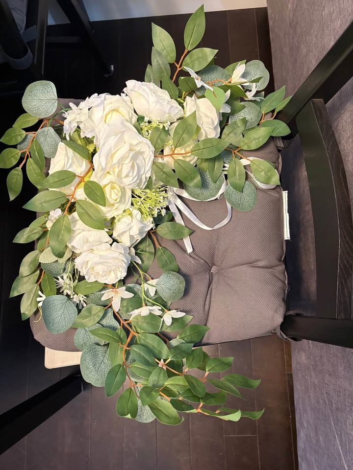 Arch flowers - photo 2